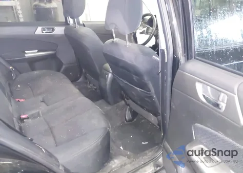 2011 Subaru Forester 2.5X Premium z USA, uszkodzony, nr VIN JF2SHADC0BH722229